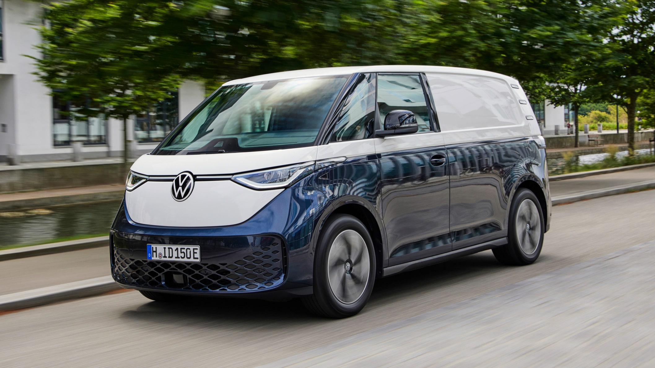 1 vw id buzz cargo min