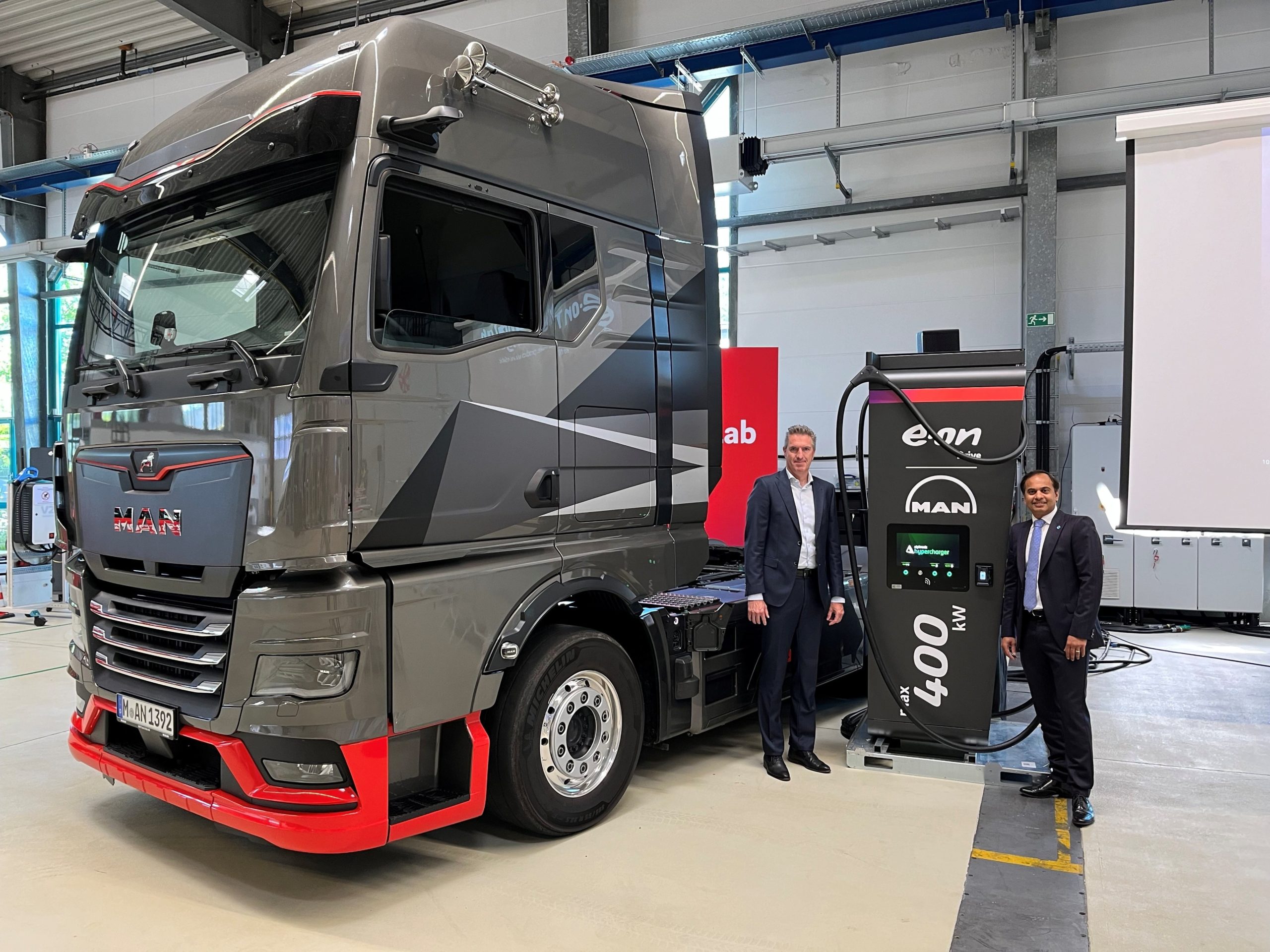 announcing man partnership with sukhjinder singh (e.on drive testinglab, 2024) min